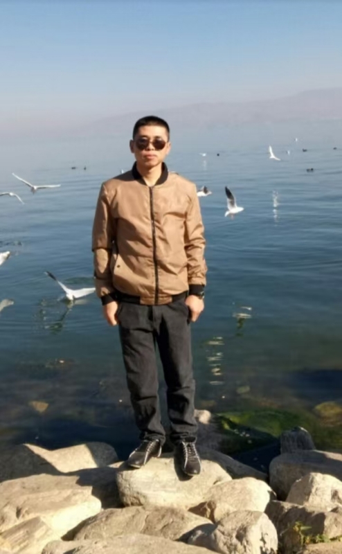 追光者的第一张照片--昌邑闪婚服务中心